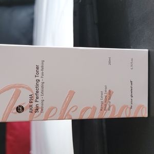 Peekaboo AHA PHA Skin Perfecting Toner 6.76 FL oz